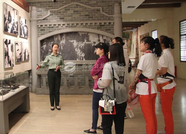 1528944068813011723.jpg 图16 党员们参观西柏坡纪念馆x.jpg